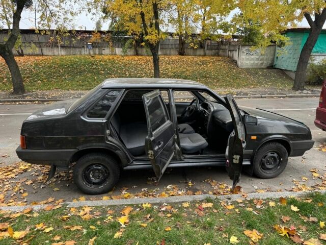 ВАЗ 21099 2008 в Киеве на Automoto.ua Черный ВАЗ 21099, объемом двигателя 1.6 л и пробегом 182 тыс. км за 1696 $, фото 5 на Automoto.ua