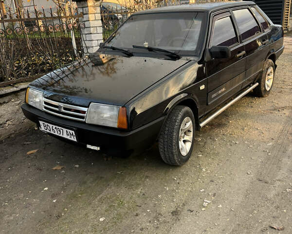 Черный ВАЗ 21099, объемом двигателя 1.6 л и пробегом 231 тыс. км за 2000 $, фото 1 на Automoto.ua