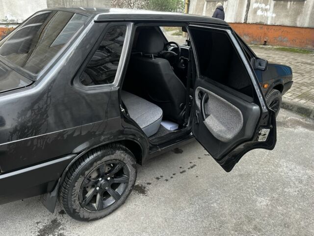 Чорний ВАЗ 21099, об'ємом двигуна 1.6 л та пробігом 99 тис. км за 2500 $, фото 6 на Automoto.ua