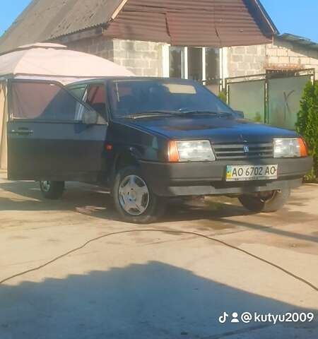 Черный ВАЗ 21099, объемом двигателя 1.6 л и пробегом 280 тыс. км за 1100 $, фото 2 на Automoto.ua