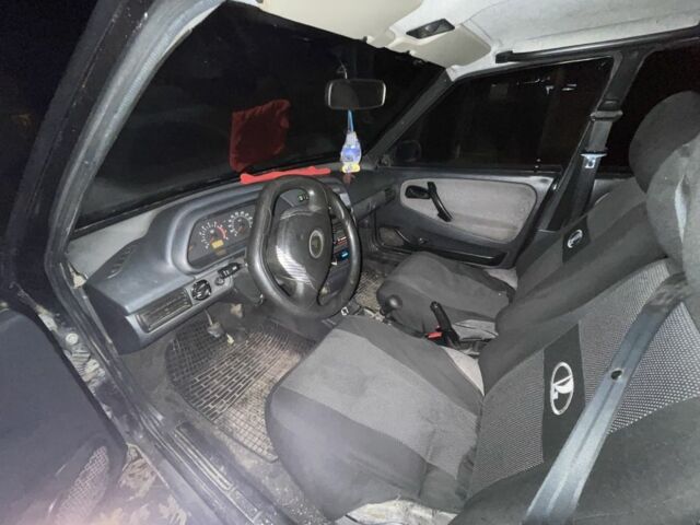 ВАЗ 21099 2008 в Днепре (Днепропетровске) на Automoto.ua Черный ВАЗ 21099, объемом двигателя 1.6 л и пробегом 500 тыс. км за 1500 $, фото 5 на Automoto.ua