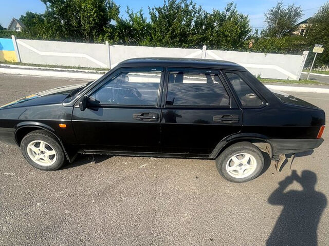 Чорний ВАЗ 21099, об'ємом двигуна 1.6 л та пробігом 130 тис. км за 2400 $, фото 4 на Automoto.ua