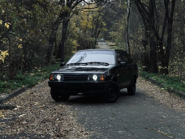 Черный ВАЗ 21099, объемом двигателя 1.6 л и пробегом 200 тыс. км за 2200 $, фото 5 на Automoto.ua