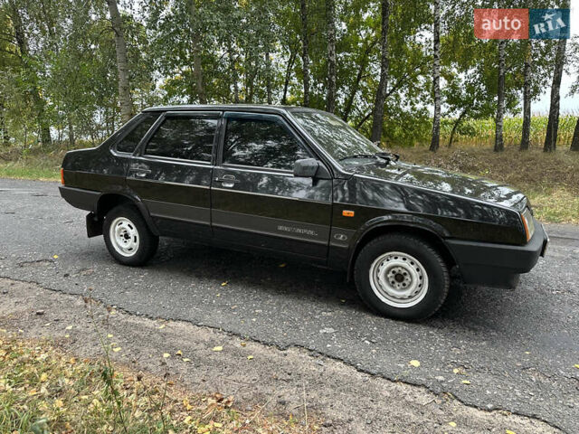 Чорний ВАЗ 21099, об'ємом двигуна 1.6 л та пробігом 222 тис. км за 2000 $, фото 10 на Automoto.ua