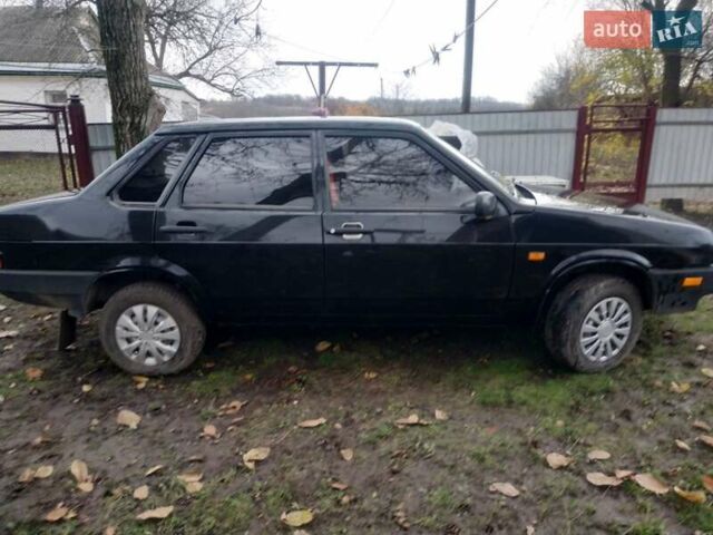 Черный ВАЗ 21099, объемом двигателя 1.6 л и пробегом 190 тыс. км за 2000 $, фото 3 на Automoto.ua