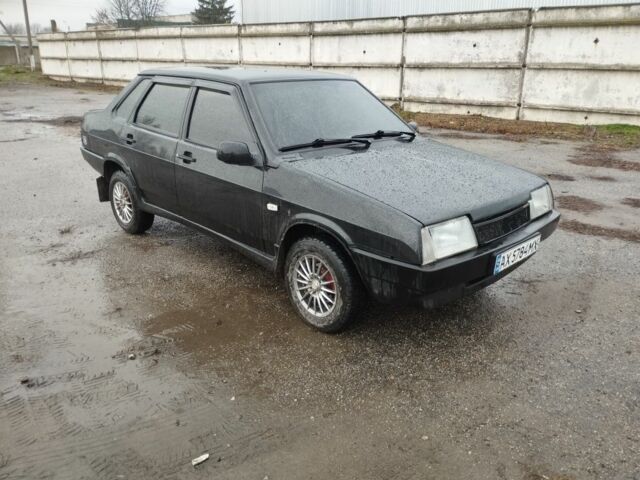 Черный ВАЗ 21099, объемом двигателя 1.6 л и пробегом 154 тыс. км за 2000 $, фото 6 на Automoto.ua