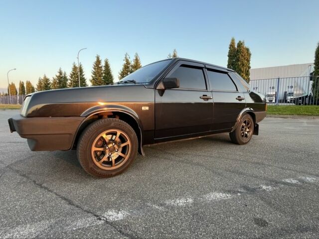 Черный ВАЗ 21099, объемом двигателя 1.6 л и пробегом 359 тыс. км за 2300 $, фото 2 на Automoto.ua