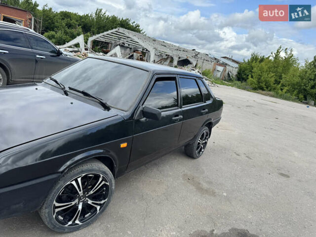 Черный ВАЗ 21099, объемом двигателя 1.6 л и пробегом 175 тыс. км за 2800 $, фото 9 на Automoto.ua