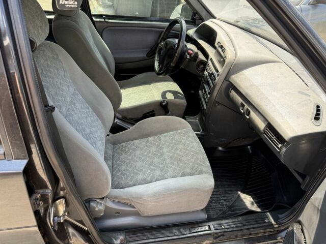 Черный ВАЗ 21099, объемом двигателя 1.6 л и пробегом 198 тыс. км за 1350 $, фото 10 на Automoto.ua