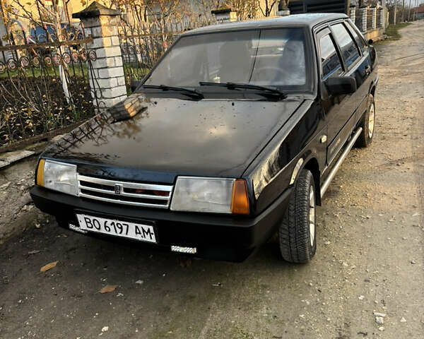 Черный ВАЗ 21099, объемом двигателя 1.6 л и пробегом 231 тыс. км за 2000 $, фото 2 на Automoto.ua