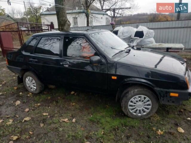 Черный ВАЗ 21099, объемом двигателя 1.6 л и пробегом 190 тыс. км за 2000 $, фото 5 на Automoto.ua