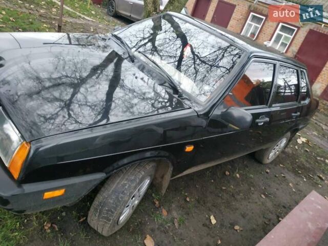 Черный ВАЗ 21099, объемом двигателя 1.6 л и пробегом 190 тыс. км за 2000 $, фото 4 на Automoto.ua