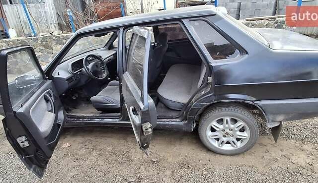 Черный ВАЗ 21099, объемом двигателя 1.6 л и пробегом 400 тыс. км за 1300 $, фото 3 на Automoto.ua