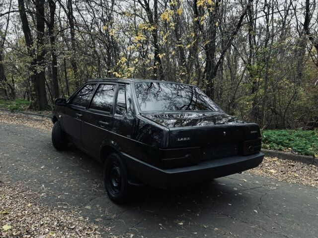 Черный ВАЗ 21099, объемом двигателя 1.6 л и пробегом 200 тыс. км за 2200 $, фото 3 на Automoto.ua