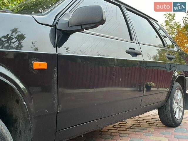 Чорний ВАЗ 21099, об'ємом двигуна 1.6 л та пробігом 280 тис. км за 1599 $, фото 15 на Automoto.ua