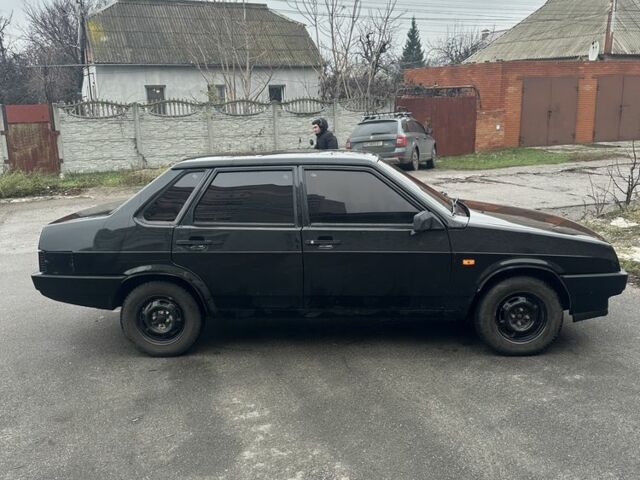 Черный ВАЗ 21099, объемом двигателя 1.6 л и пробегом 220 тыс. км за 1800 $, фото 2 на Automoto.ua