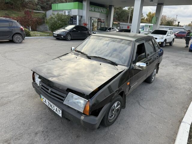 Черный ВАЗ 21099, объемом двигателя 1.6 л и пробегом 160 тыс. км за 1700 $, фото 6 на Automoto.ua