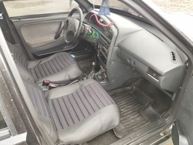 Черный ВАЗ 21099, объемом двигателя 1.6 л и пробегом 154 тыс. км за 2000 $, фото 8 на Automoto.ua