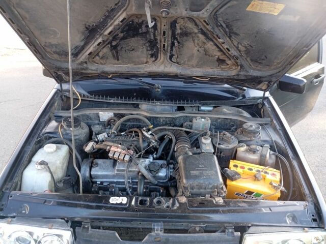 Черный ВАЗ 21099, объемом двигателя 1.6 л и пробегом 700 тыс. км за 1775 $, фото 4 на Automoto.ua