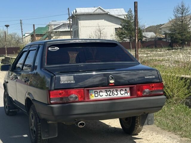 Черный ВАЗ 21099, объемом двигателя 1.6 л и пробегом 120 тыс. км за 2200 $, фото 3 на Automoto.ua