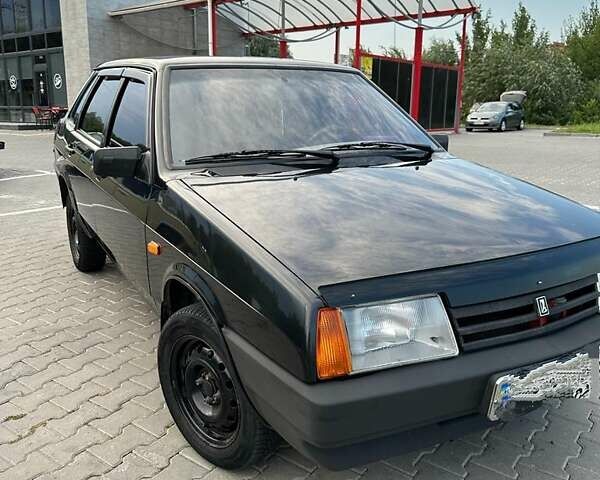 Черный ВАЗ 21099, объемом двигателя 1.6 л и пробегом 167 тыс. км за 3200 $, фото 4 на Automoto.ua