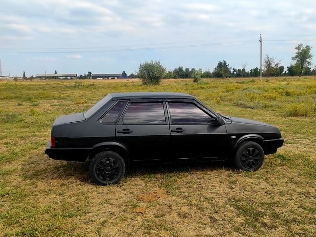 Чорний ВАЗ 21099, об'ємом двигуна 1.6 л та пробігом 150 тис. км за 2350 $, фото 6 на Automoto.ua