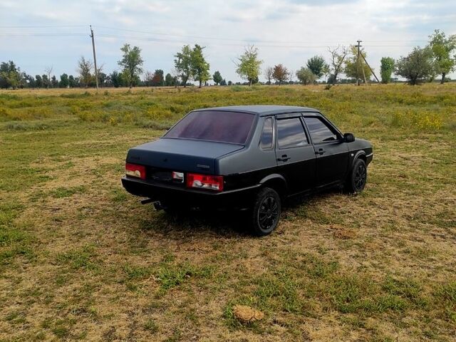 Чорний ВАЗ 21099, об'ємом двигуна 1.6 л та пробігом 150 тис. км за 2350 $, фото 5 на Automoto.ua
