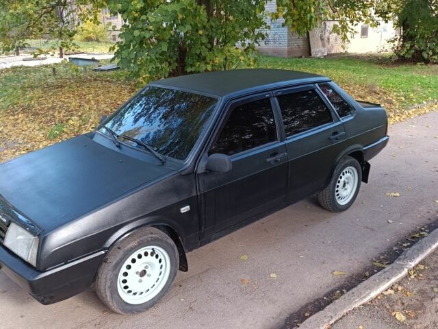 Черный ВАЗ 21099, объемом двигателя 1.6 л и пробегом 150 тыс. км за 1100 $, фото 2 на Automoto.ua