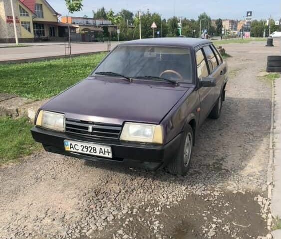 Фиолетовый ВАЗ 21099, объемом двигателя 1.5 л и пробегом 200 тыс. км за 750 $, фото 1 на Automoto.ua