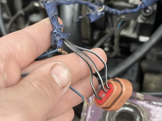 Фіолетовий ВАЗ 21099, об'ємом двигуна 1.5 л та пробігом 3 тис. км за 250 $, фото 2 на Automoto.ua