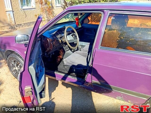 Фиолетовый ВАЗ 21099, объемом двигателя 1.5 л и пробегом 250 тыс. км за 1100 $, фото 3 на Automoto.ua