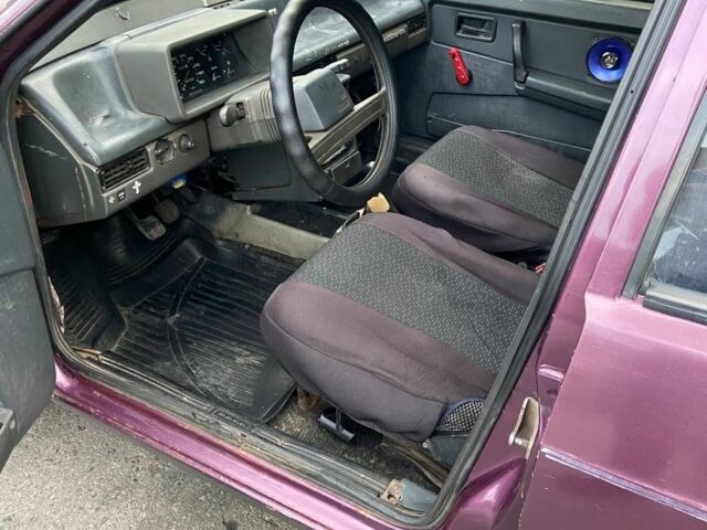 Фиолетовый ВАЗ 21099, объемом двигателя 1.5 л и пробегом 220 тыс. км за 650 $, фото 2 на Automoto.ua