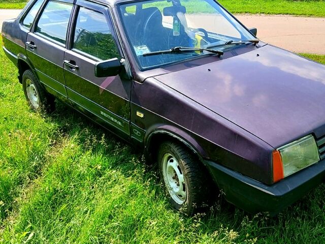 Фіолетовий ВАЗ 21099, об'ємом двигуна 1.6 л та пробігом 100 тис. км за 1080 $, фото 1 на Automoto.ua