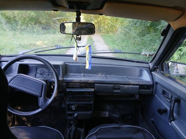 Фиолетовый ВАЗ 21099, объемом двигателя 1.6 л и пробегом 100 тыс. км за 643 $, фото 7 на Automoto.ua