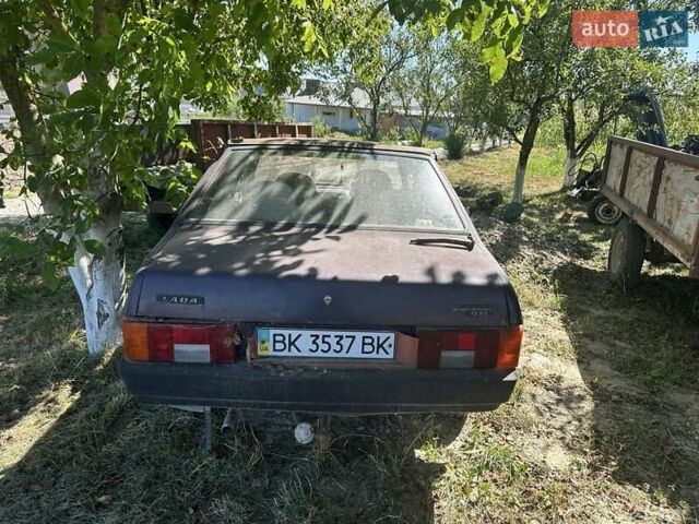 Фиолетовый ВАЗ 21099, объемом двигателя 1.5 л и пробегом 175 тыс. км за 750 $, фото 3 на Automoto.ua