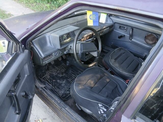 Фиолетовый ВАЗ 21099, объемом двигателя 1.6 л и пробегом 100 тыс. км за 643 $, фото 5 на Automoto.ua