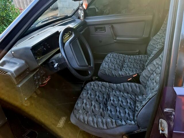 Фиолетовый ВАЗ 21099, объемом двигателя 1.5 л и пробегом 130 тыс. км за 1600 $, фото 2 на Automoto.ua