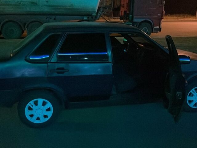 Фиолетовый ВАЗ 21099, объемом двигателя 1.5 л и пробегом 111 тыс. км за 950 $, фото 5 на Automoto.ua