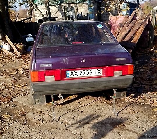 Фиолетовый ВАЗ 21099, объемом двигателя 1.5 л и пробегом 222 тыс. км за 1100 $, фото 3 на Automoto.ua
