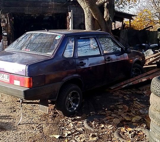 Фиолетовый ВАЗ 21099, объемом двигателя 1.5 л и пробегом 222 тыс. км за 1100 $, фото 4 на Automoto.ua