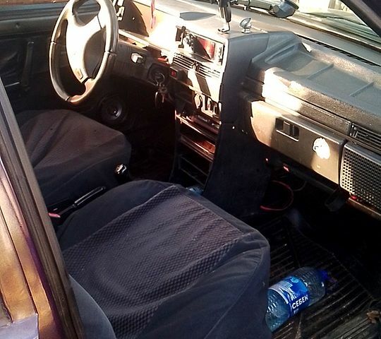 Фиолетовый ВАЗ 21099, объемом двигателя 1.5 л и пробегом 222 тыс. км за 1100 $, фото 5 на Automoto.ua