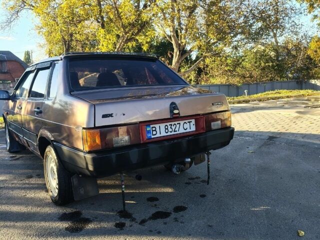 Коричневый ВАЗ 21099, объемом двигателя 1.3 л и пробегом 9 тыс. км за 843 $, фото 2 на Automoto.ua