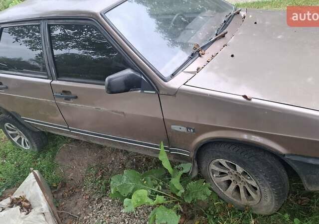 Коричневый ВАЗ 21099, объемом двигателя 1.5 л и пробегом 300 тыс. км за 450 $, фото 6 на Automoto.ua