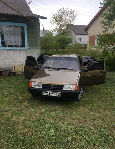 Коричневый ВАЗ 21099, объемом двигателя 1.5 л и пробегом 248 тыс. км за 2000 $, фото 4 на Automoto.ua