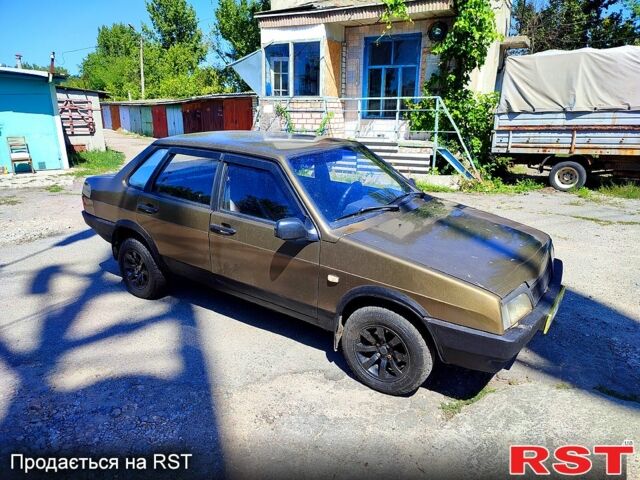 Коричневый ВАЗ 21099, объемом двигателя 1.5 л и пробегом 343 тыс. км за 1450 $, фото 1 на Automoto.ua