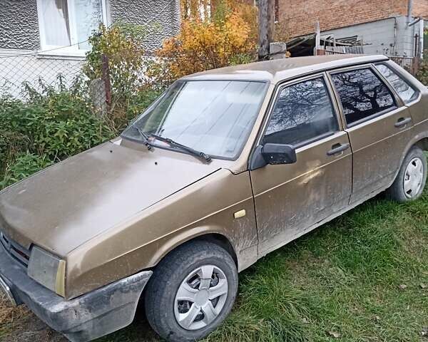 Коричневый ВАЗ 21099, объемом двигателя 1.5 л и пробегом 146 тыс. км за 600 $, фото 2 на Automoto.ua