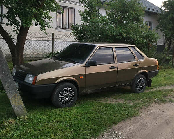Коричневый ВАЗ 21099, объемом двигателя 1.5 л и пробегом 248 тыс. км за 2000 $, фото 10 на Automoto.ua