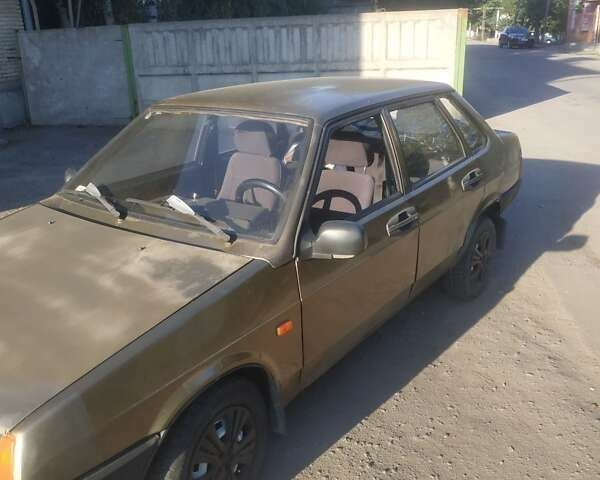 Коричневий ВАЗ 21099, об'ємом двигуна 1.5 л та пробігом 200 тис. км за 1100 $, фото 4 на Automoto.ua