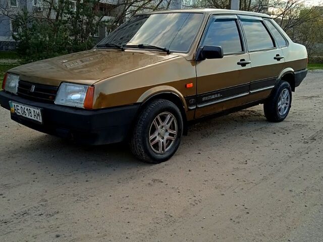 Коричневий ВАЗ 21099, об'ємом двигуна 15 л та пробігом 135 тис. км за 999 $, фото 2 на Automoto.ua