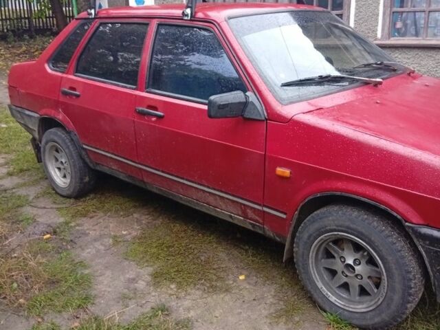 Красный ВАЗ 21099, объемом двигателя 1.5 л и пробегом 30 тыс. км за 1000 $, фото 4 на Automoto.ua